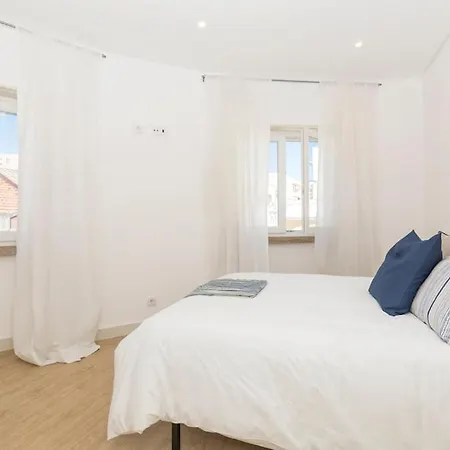 Happy Days Apartment